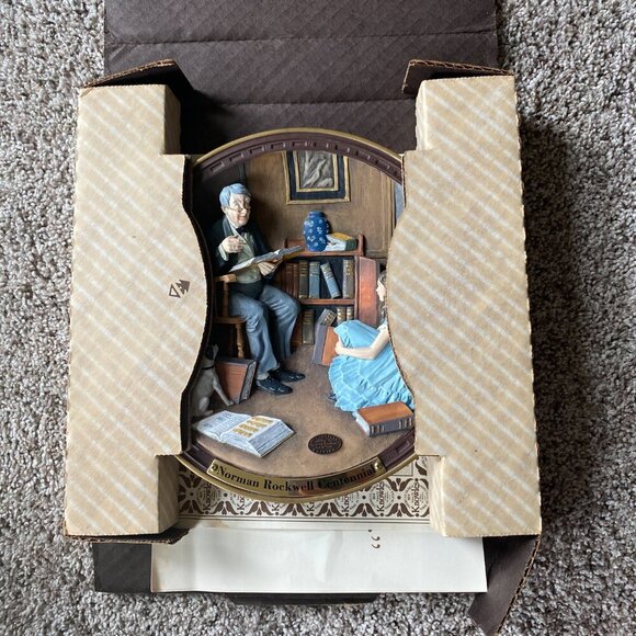 Norman Rockwell Centennial "The Storyteller" 3-D eighth issue collectors plate - Picture 4 of 7